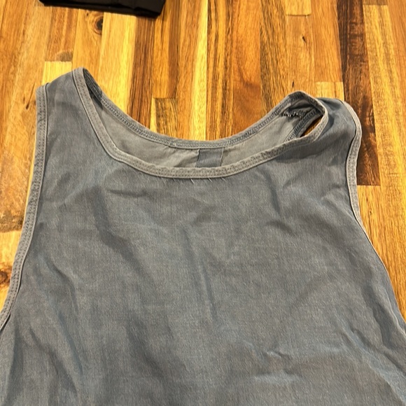 Lululemon Tank - Picture 2 of 5